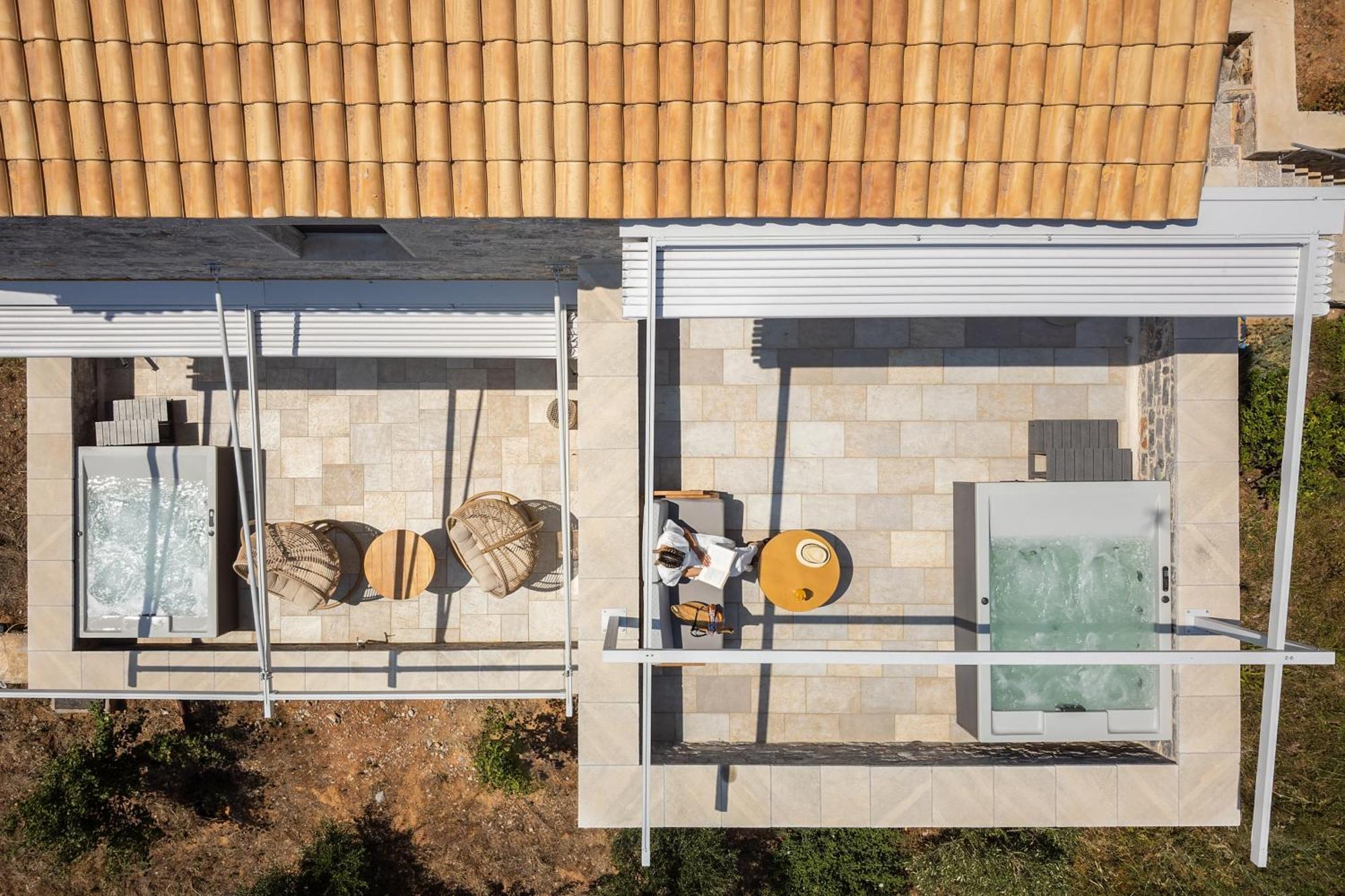 Trapela Limeni Luxury Suites Luaran gambar